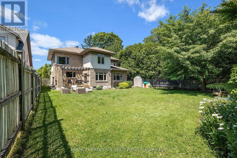 28832274/1934-lenester-avenue/mckellar-heightsglabar-park/ottawa/ontario/K2A1J9_34