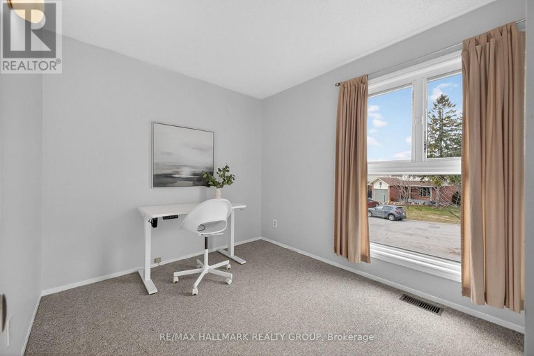 29643096/80-pickwick-drive/cedargrovefraserdale/ottawa/ontario/K2J3E2_22