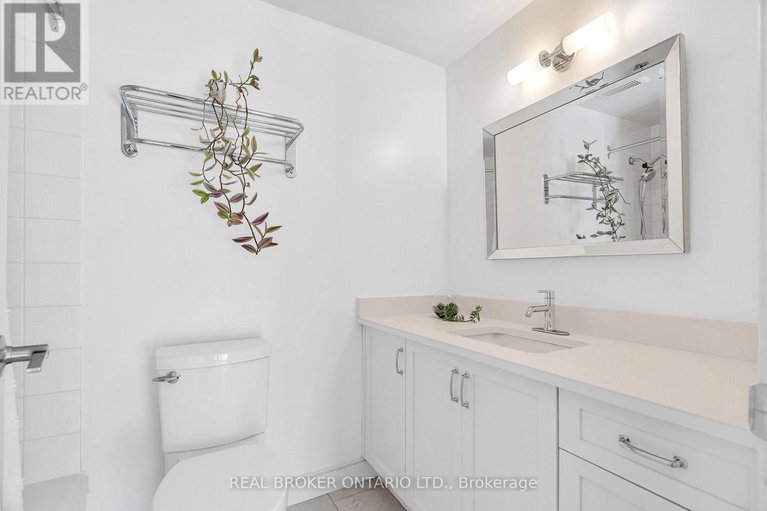 28999303/2-655-richmond-road/woodroffe/ottawa/ontario/K2A3Y3_31