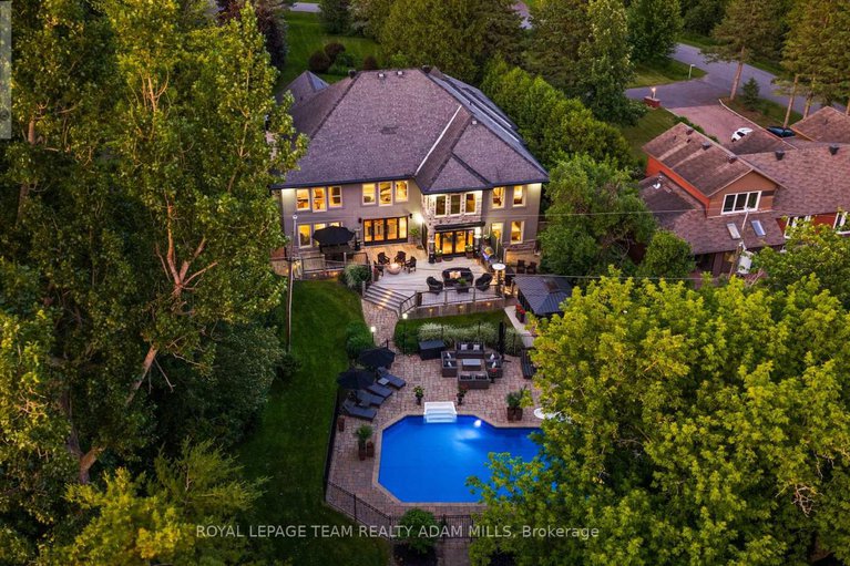 28707309/2330-summerside-drive/manotick-east-to-manotick-station/ottawa/ontario/K4M1B4_41