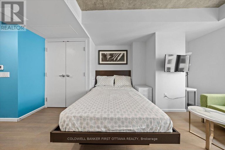 29441462/2308-105-champagne-avenue-s/west-centre-town/ottawa/ontario/K1S4P3_15