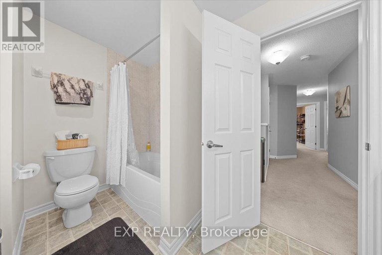 29612592/104-harmattan-avenue/stittsville-north/ottawa/ontario/K2S0E3_6