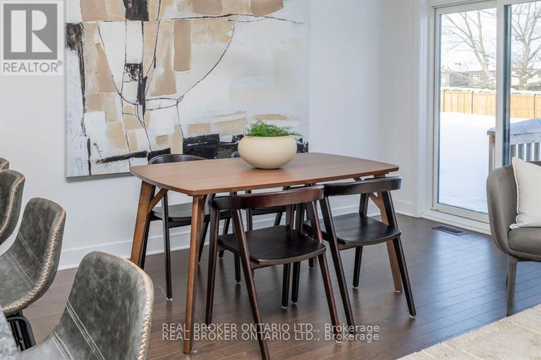 29518689/213-bristol-crescent/kemptville/north-grenville/ontario/K0G1J0_17