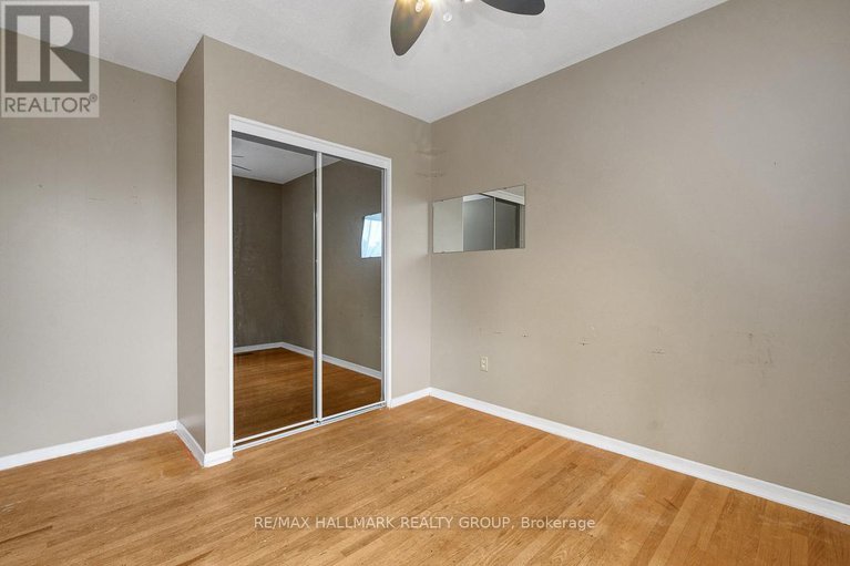 28499292/2149-hubbard-crescent/beacon-hill-north/ottawa/ontario/K1J6L3_19