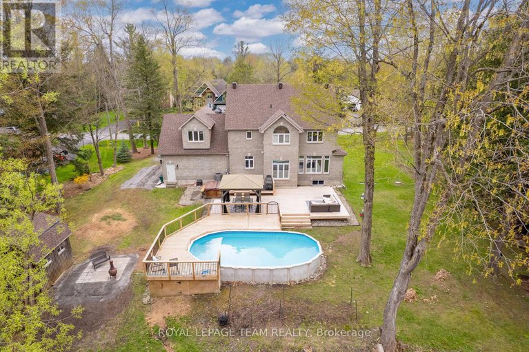 28316771/2377-pine-avenue/manotick-east-to-manotick-station/ottawa/ontario/K4M1B4_48