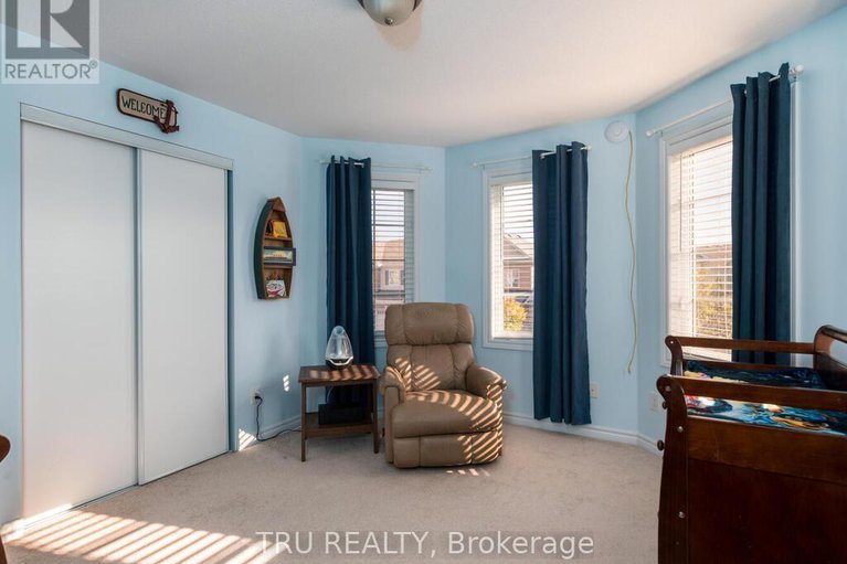 29052301/2757-grand-canal-street/half-moon-bay/ottawa/ontario/K2J0S7_24