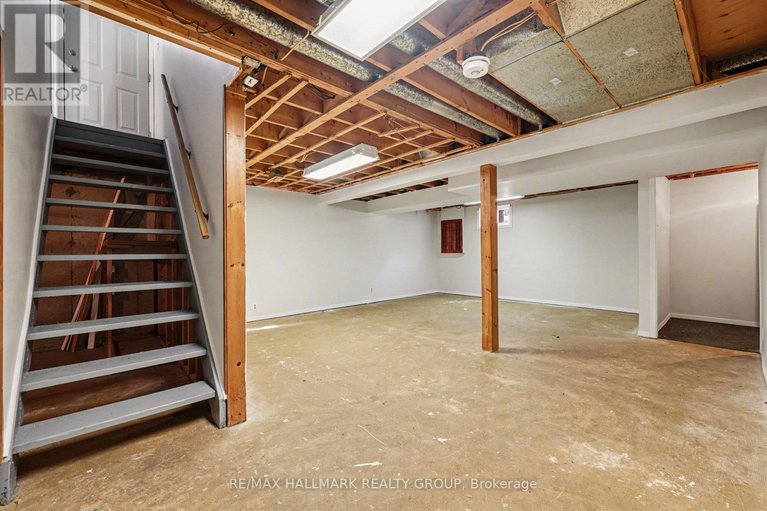 29438664/31-dundegan-drive/glencairnhazeldean/ottawa/ontario/K2L1P7_13