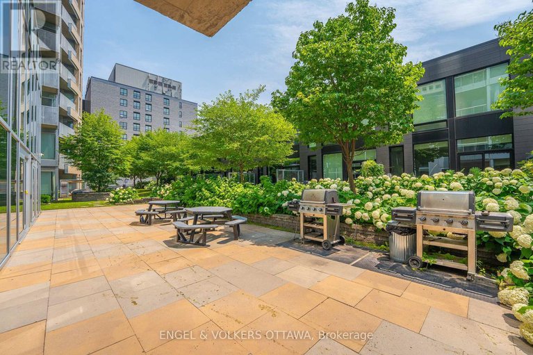 29310406/1104-40-nepean-street/ottawa-centre/ottawa/ontario/K2P0X5_19