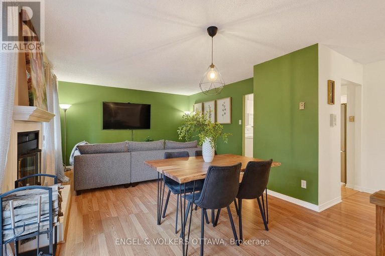 29581107/208-6-terrace-drive/westcliffe-estates/ottawa/ontario/K2H9J2_3