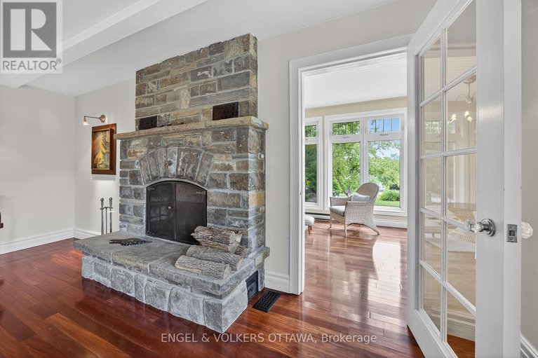 28738761/233-strathburn-street/almonte/mississippi-mills/ontario/K0A1A0_21