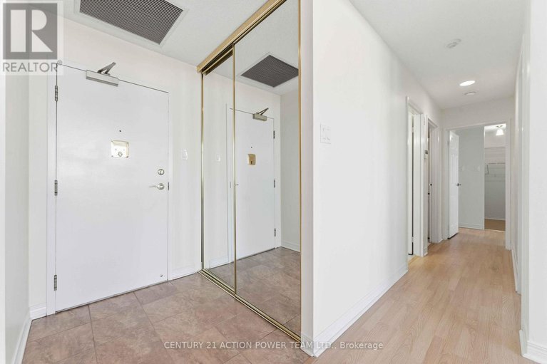 29039550/1216-100-grant-carmen-drive/borden-farmstewart-farmcarleton-heightsparkwood-hills/ottawa/ontario/K2E8B8_7