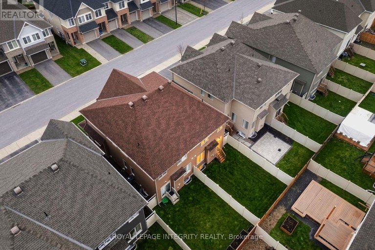 29642319/821-indica-street/stittsville-north/ottawa/ontario/K2S2J8_37