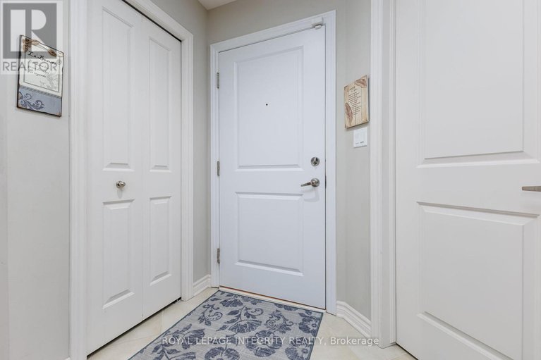 28579915/7-70-prestige-circle/chatelaine-village/ottawa/ontario/K4A0Y1_3