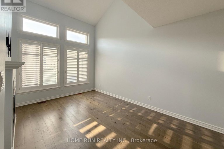 28885401/781-brian-good-avenue/riverside-southgloucester-glen/ottawa/ontario/K4M0E3_13