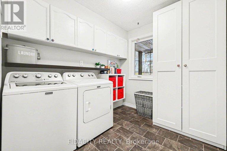 29439109/78-jarlan-terrace/katimavik/ottawa/ontario/K2L3K9_27