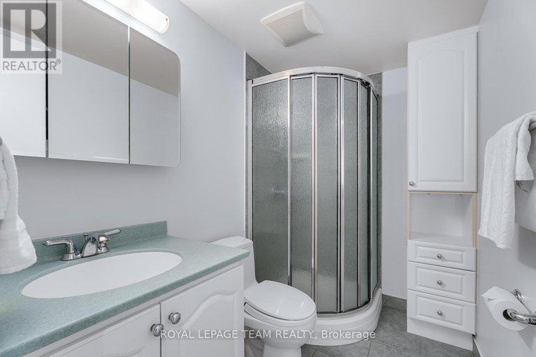 28564131/ph9-555-brittany-drive/viscount-alexander-park/ottawa/ontario/K1K4C5_19