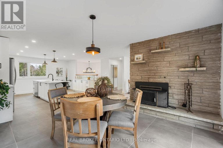 28340417/833-beavertail-road/huntley-ward-south-west/ottawa/ontario/K0A1L0_18