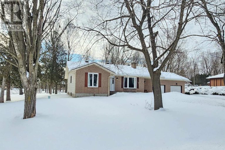29349471/11-oak-street/augusta-twp/augusta/ontario/K0E1P0_2