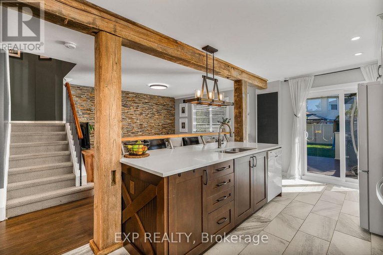 29412976/1601-bottriell-way/fallingbrookpineridge/ottawa/ontario/K4A1W5_14