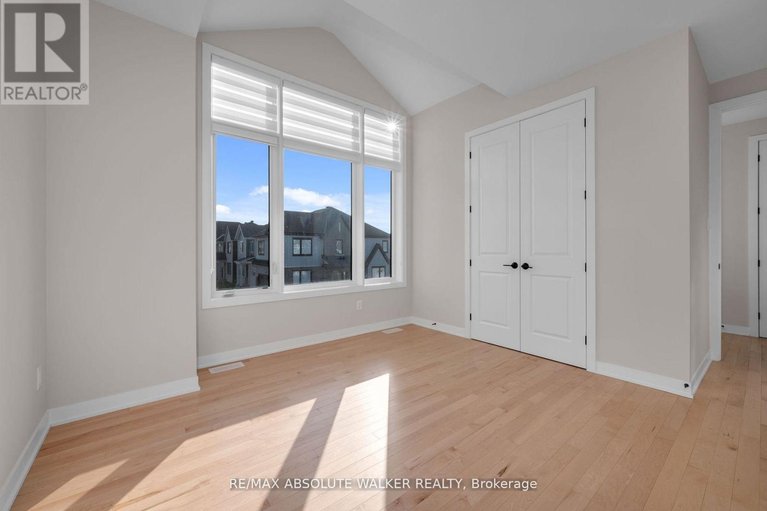 29684346/440-appalachian-circle/half-moon-bay/ottawa/ontario/K2J6X4_27