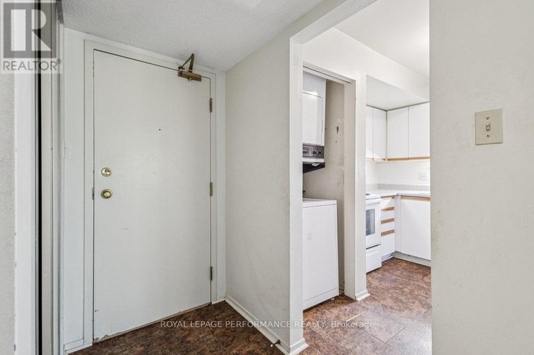 29052413/205-266-lorry-greenberg-drive/hunt-club-parkgreenboro/ottawa/ontario/K1T3J9_3