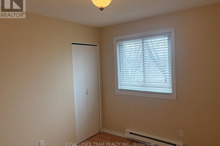 29464236/220-kenyon-street/alexandria/north-glengarry/ontario/K0C1A0_14