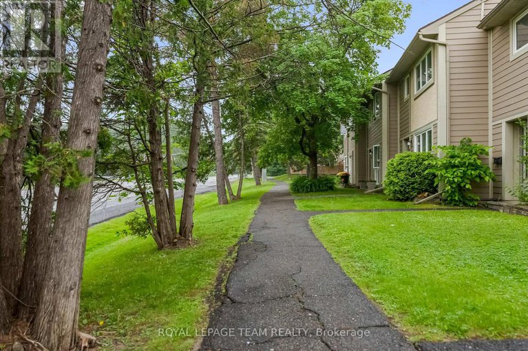 28451879/76-peary-way/katimavik/ottawa/ontario/K2L1Z8_30
