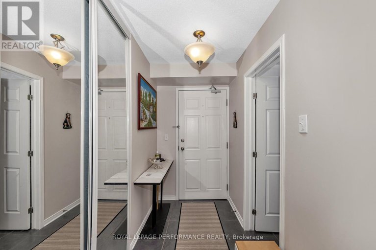 29604234/203-1921-st-joseph-boulevard/convent-glen-south/ottawa/ontario/K1C0A3_6