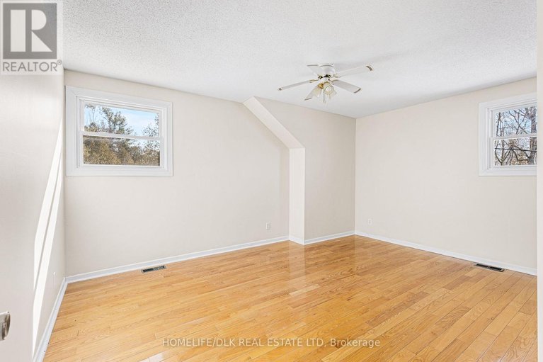 29392400/834-south-gower-drive/north-grenville-twp-kemptville-east/north-grenville/ontario/K0G1J0_16