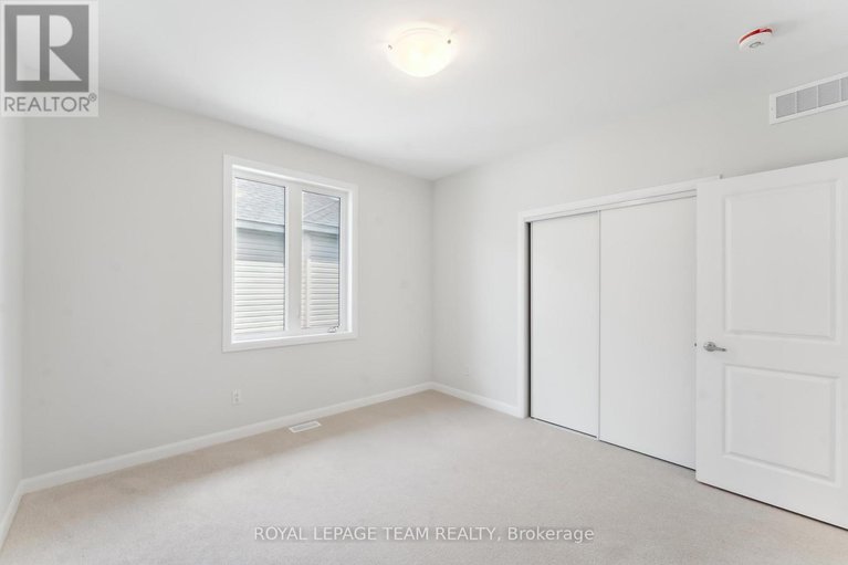 27736125/5045-abbott-street-e/ottawa/ontario/K2V0V2_33