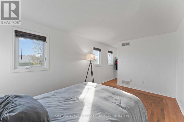 28258821/1887-hialeah-drive/fallingbrookgardenway-south/ottawa/ontario/K4A3T3_21