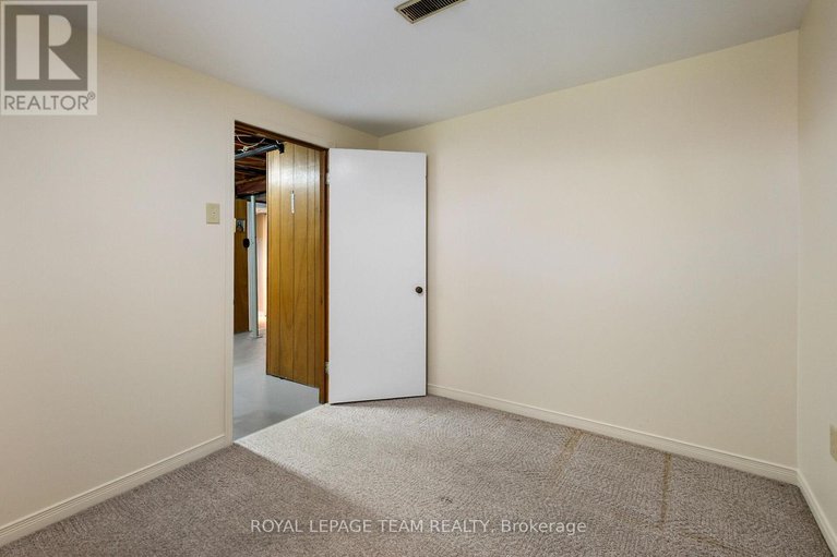 28636832/41-viewmount-drive/meadowlandscrestview/ottawa/ontario/K2G3C4_28