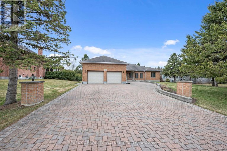 27963208/1072-bravar-drive/manotick-long-island-nicholls-island/ottawa/ontario/K4M1G3_1