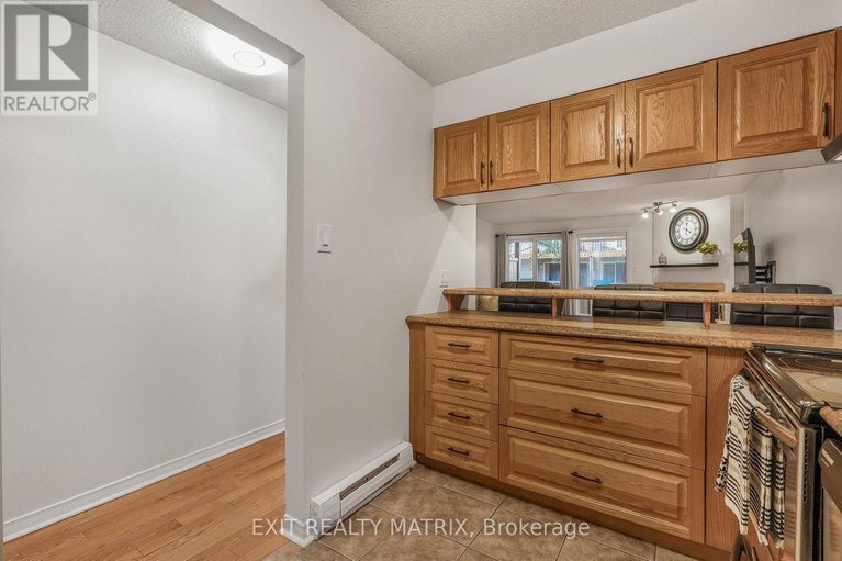 29615366/20-458-briston-private/hunt-club-park/ottawa/ontario/K1G5R4_6