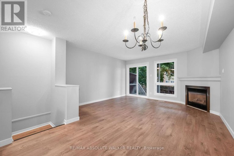 29220947/1673-locksley-lane/beaconwood/ottawa/ontario/K1J1B6_12