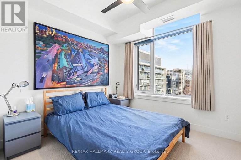 29305277/1412-255-bay-street-n/ottawa-centre/ottawa/ontario/K1R0C5_8