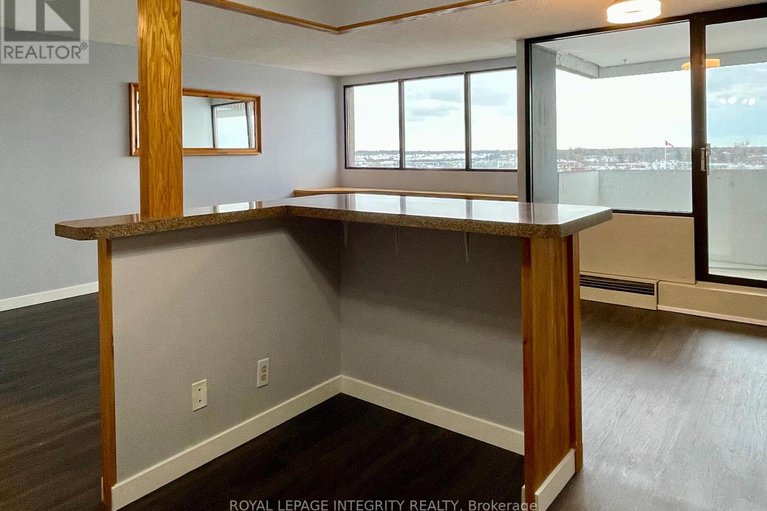 29040384/1203-1285-cahill-drive/south-keys/ottawa/ontario/K1V9A7_8