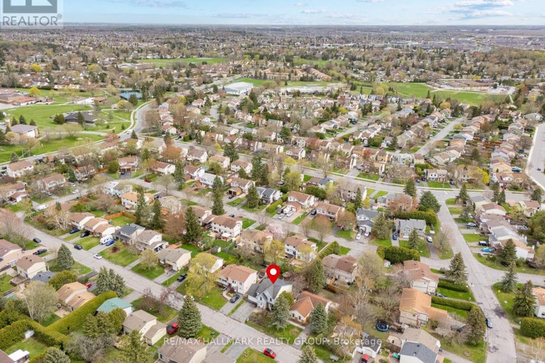 28280542/8-scharf-lane/glencairnhazeldean/ottawa/ontario/K2L2K2_39