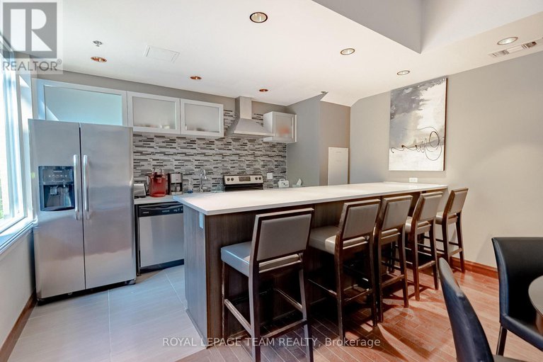 28822090/1209-238-besserer-street/sandy-hill/ottawa/ontario/K1N6B1_23