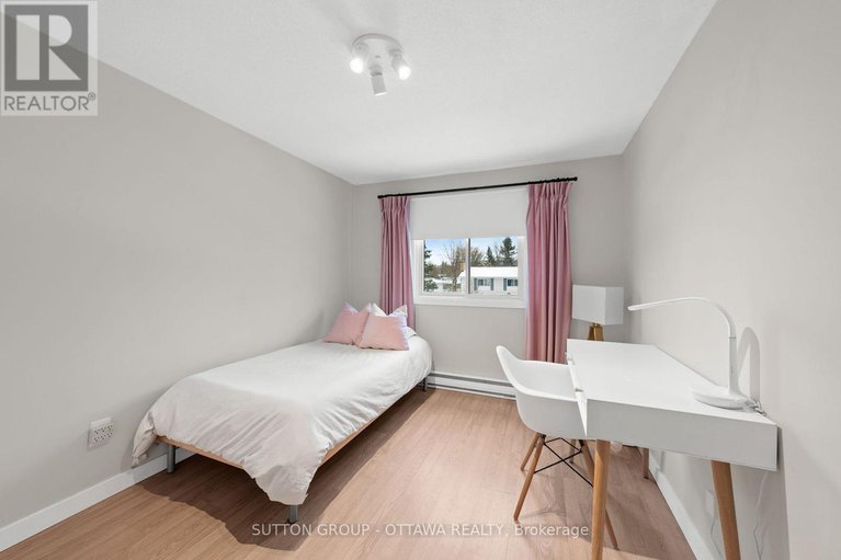 29110852/b-3-banner-road/sheahan-estatestrend-village/ottawa/ontario/K2H8T3_29