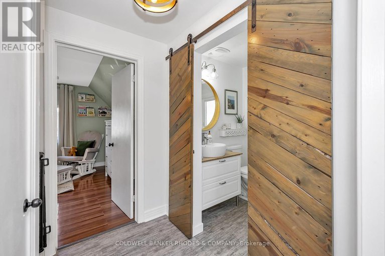 28930348/353-spartan-avenue/overbrookcastle-heights/ottawa/ontario/K1K1J6_21