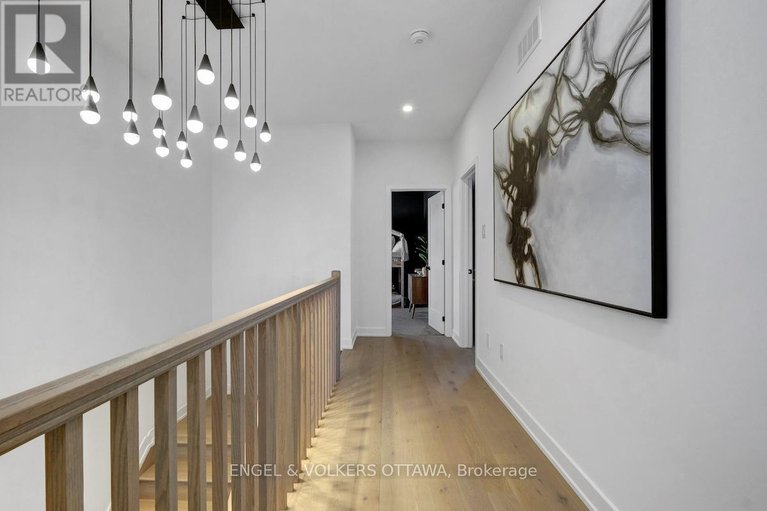 29008801/2006-allegrini-terrace/emerald-meadowstrailwest/ottawa/ontario/K2S2S7_33