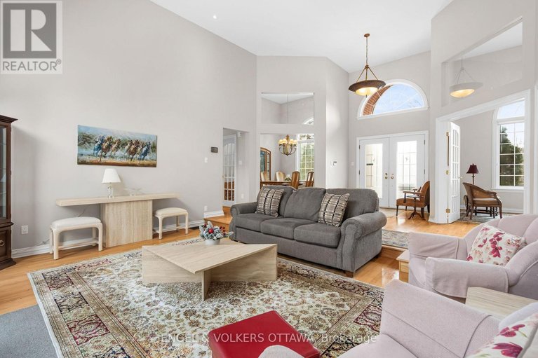 29633496/5-countryside-green/cedar-hillorchard-estates/ottawa/ontario/K2R1B5_6