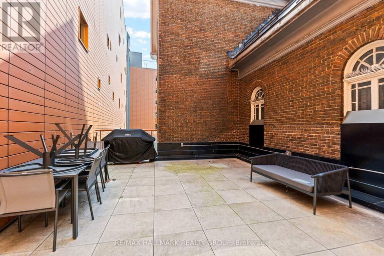 29444670/207-135-barrette-street/vanier/ottawa/ontario/K1L7Z9_61