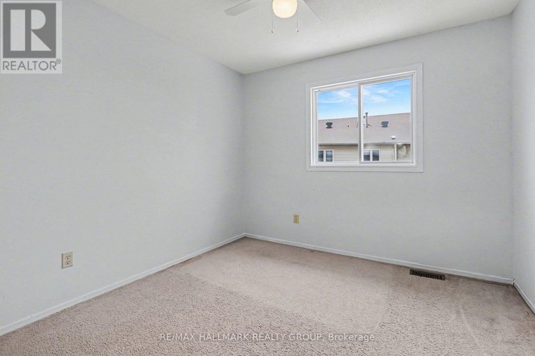 29229076/1970-wildflower-drive/queenswood-heights-south/ottawa/ontario/K1E3V4_18