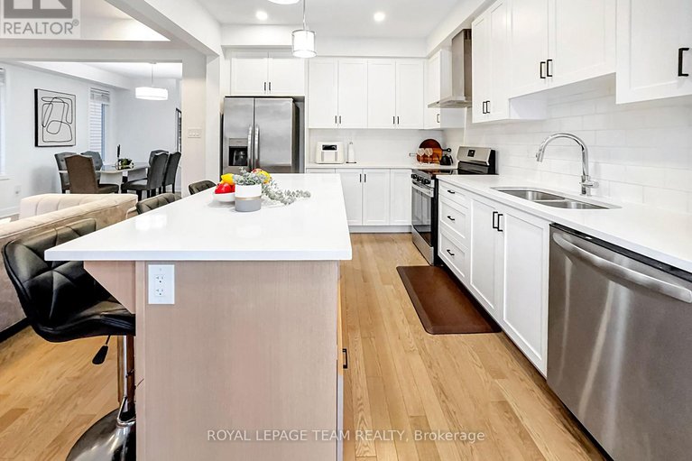 29514785/223-turnbuckle-crescent/half-moon-bay/ottawa/ontario/K2J7B7_14