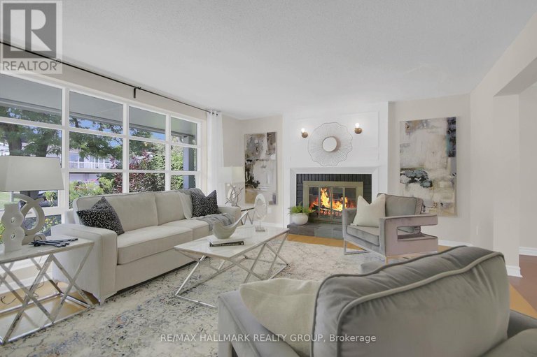 28723074/51-charkay-street/borden-farmstewart-farmcarleton-heightsparkwood-hills/ottawa/ontario/K2E5N5_9