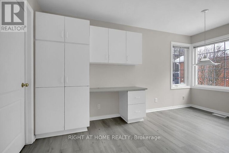 29256268/17-38-kettering/hunt-clubwestern-community/ottawa/ontario/K1V0X8_18