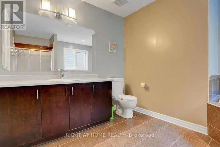 28116304/554-barrick-hill-road/emerald-meadowstrailwest/ottawa/ontario/K2M0B4_18