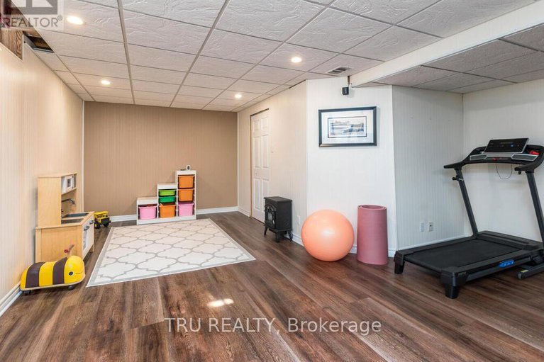 29052301/2757-grand-canal-street/half-moon-bay/ottawa/ontario/K2J0S7_32